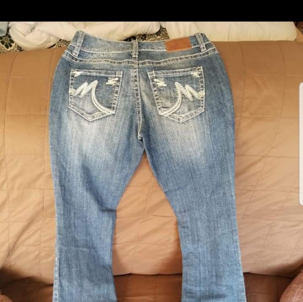 Maurice Jean's  5$